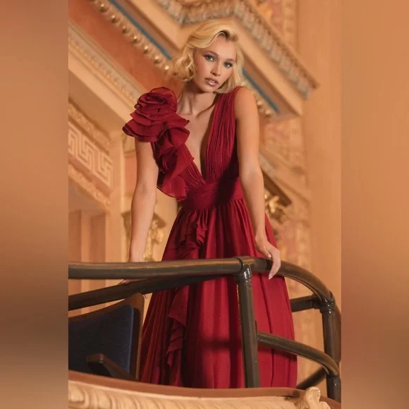 Mac Duggal | Dresses | Mac Duggalburgundy Ruffle Shoulder Vneck Chiffon Gown  Holiday Party Size 2